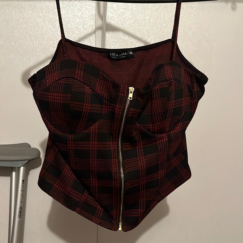 Crop top